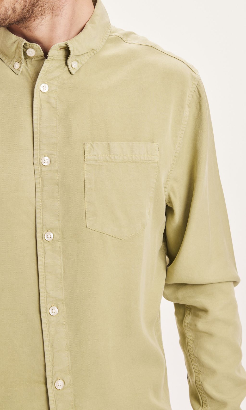Larch Tencel® Garment Ls W/Pipe Cf - Sage (Light Dusty Green) L